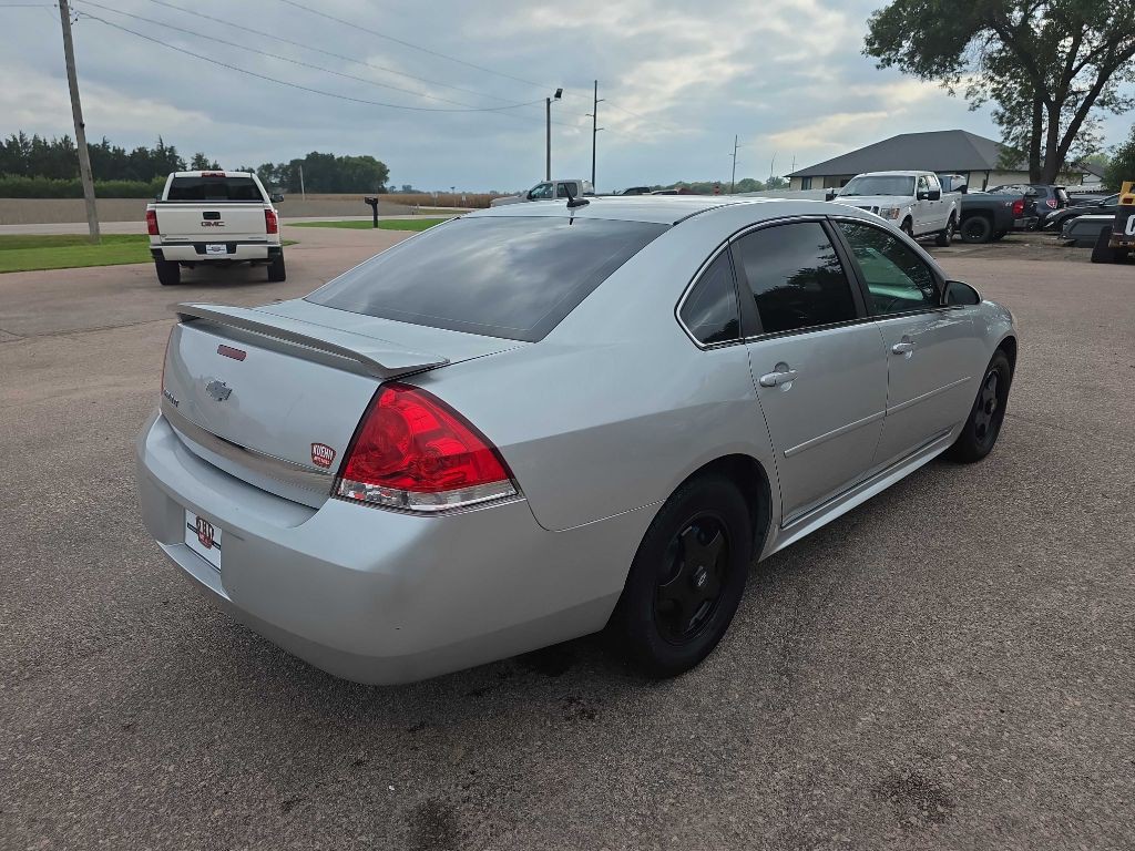 2010 Chevrolet Impala Image 4