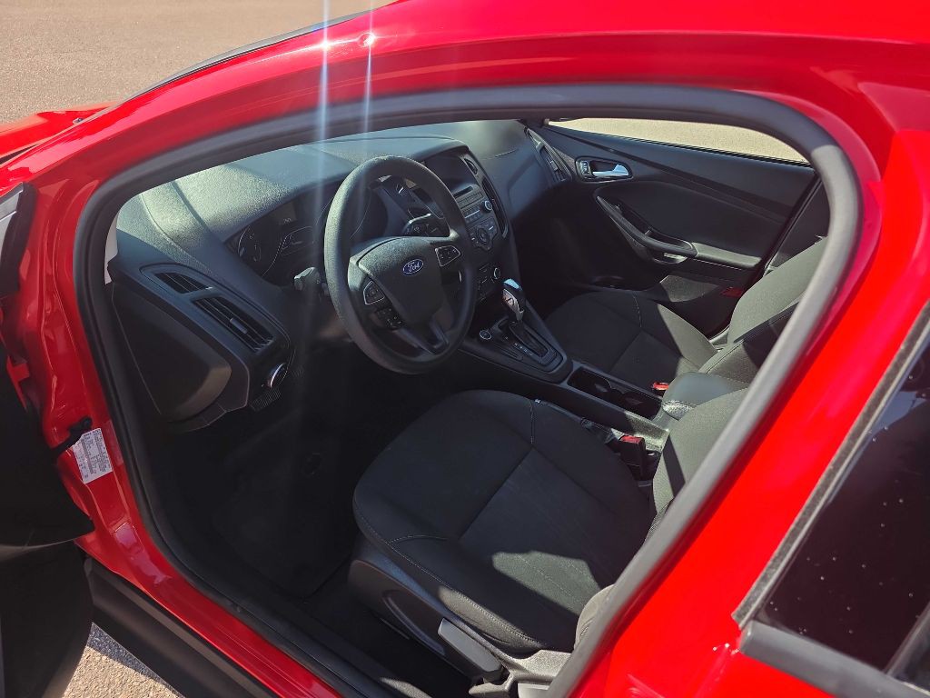 2015 Ford Focus Image 6