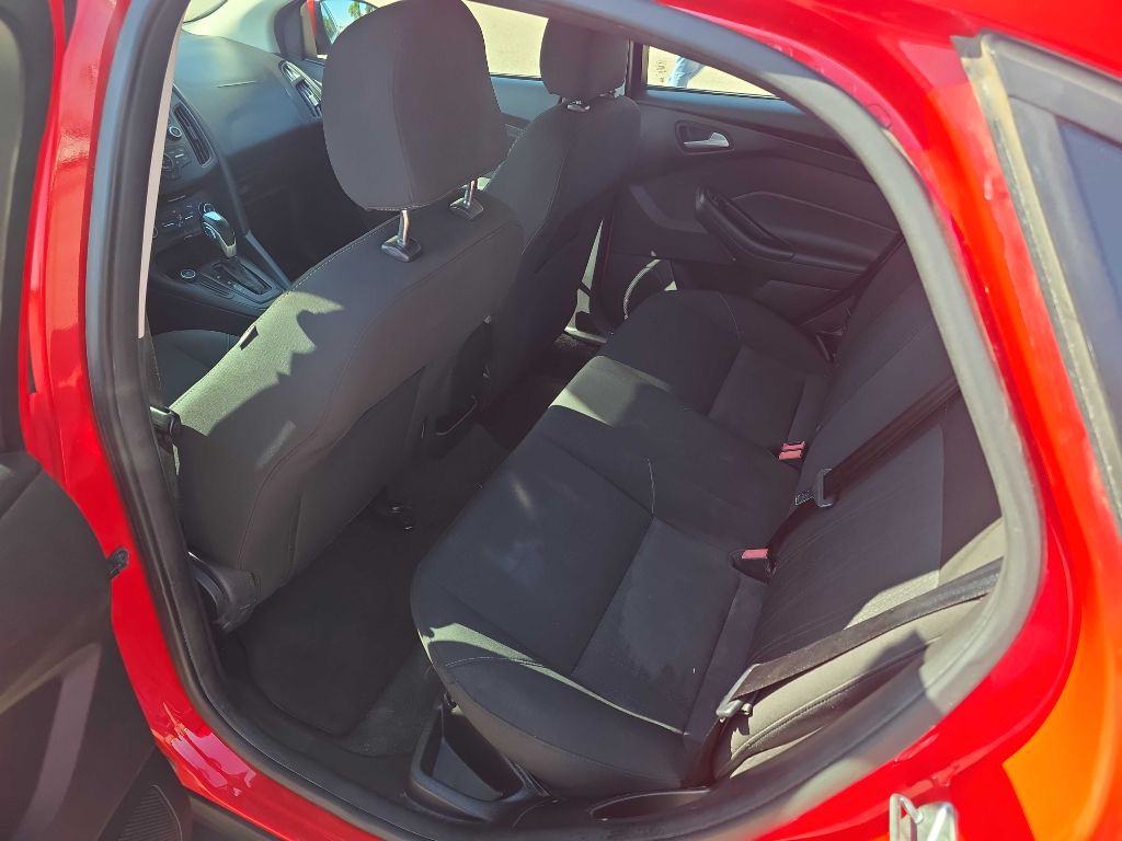 2015 Ford Focus Image 7