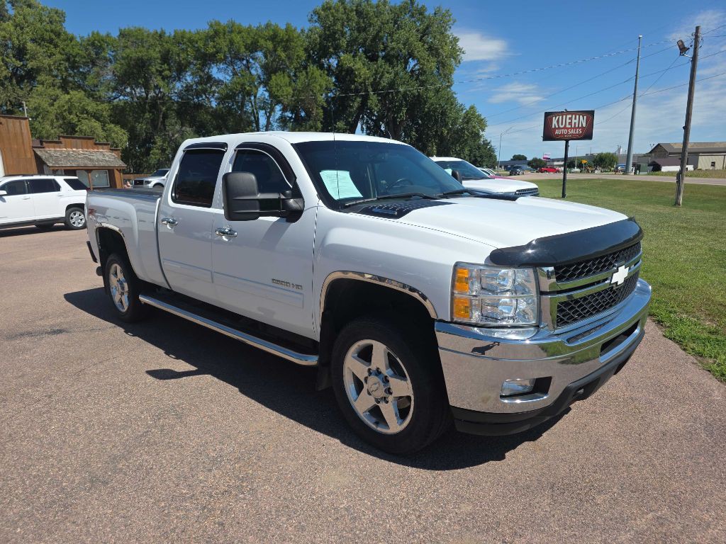 2014 Chevrolet Silverado 1500 Image 2