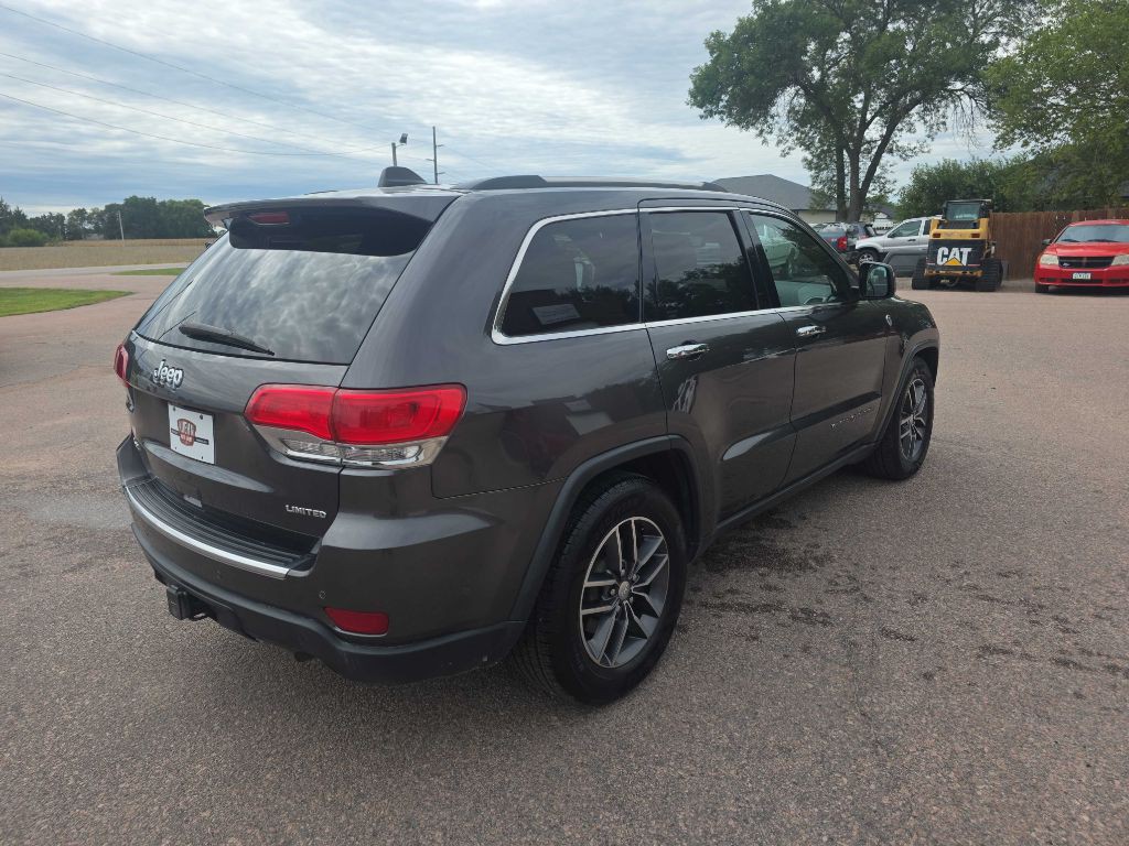 2017 Jeep Grand Cherokee Image 4