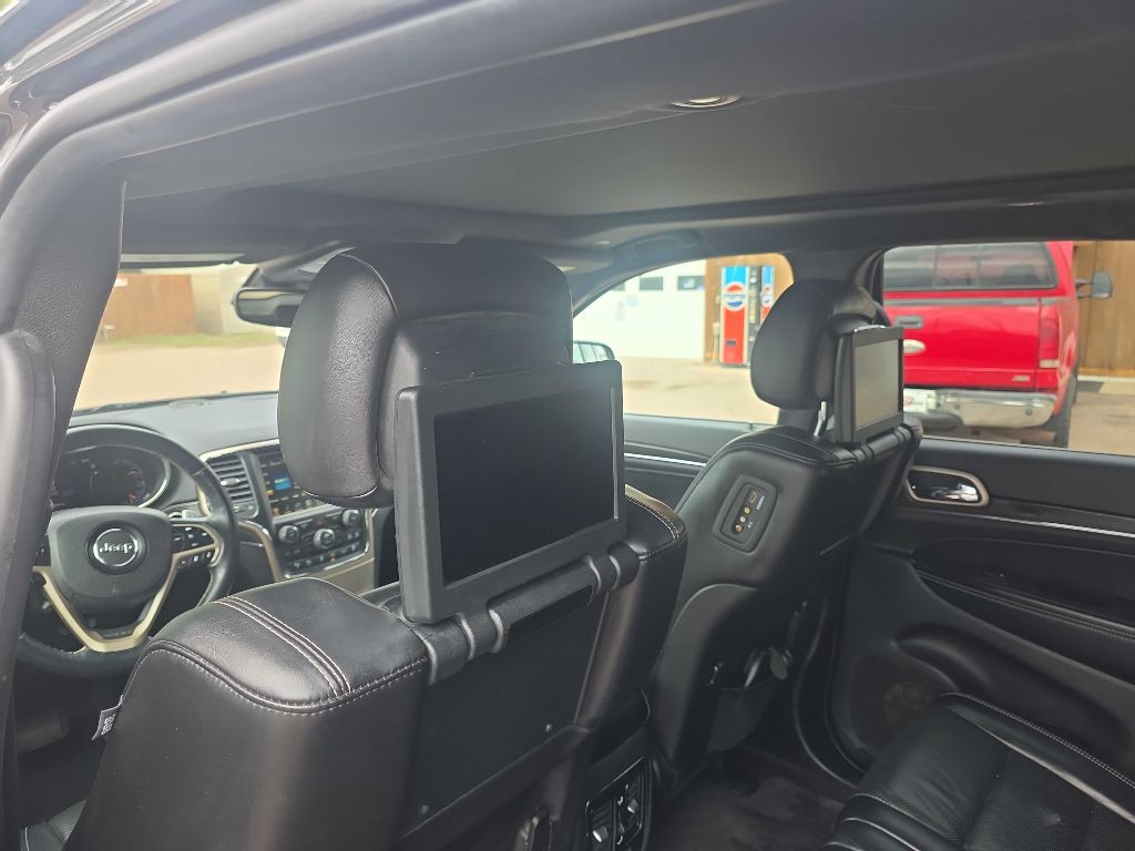 2017 Jeep Grand Cherokee Image 8