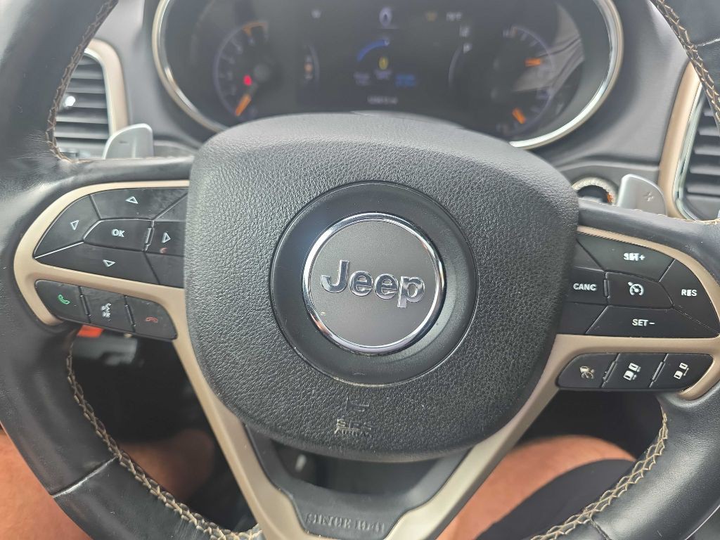 2017 Jeep Grand Cherokee Image 14
