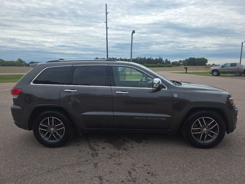 2017 Jeep Grand Cherokee Image 5