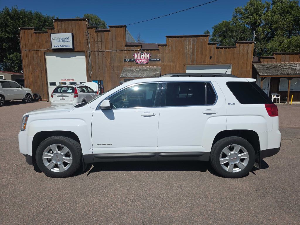 2010 GMC Terrain Image 2