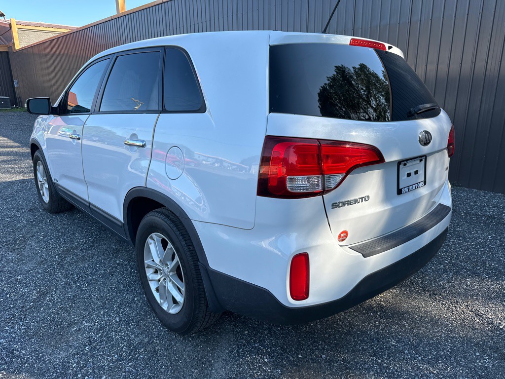 2014 Kia Sorento Image 2