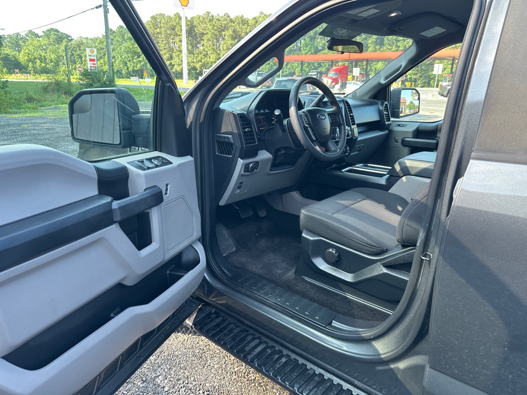 2017 Ford F-150 Image 16