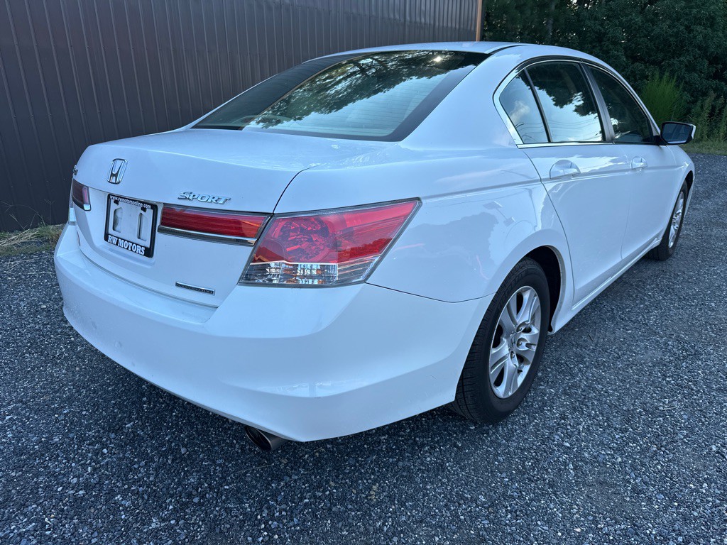 2011 Honda Accord Image 5