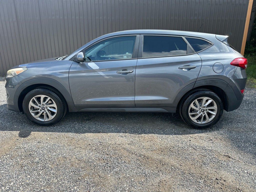 2017 Hyundai Tucson Image 2