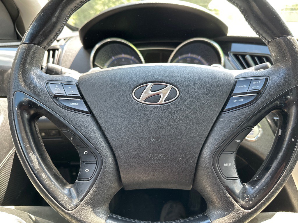 2013 Hyundai Sonata Image 14