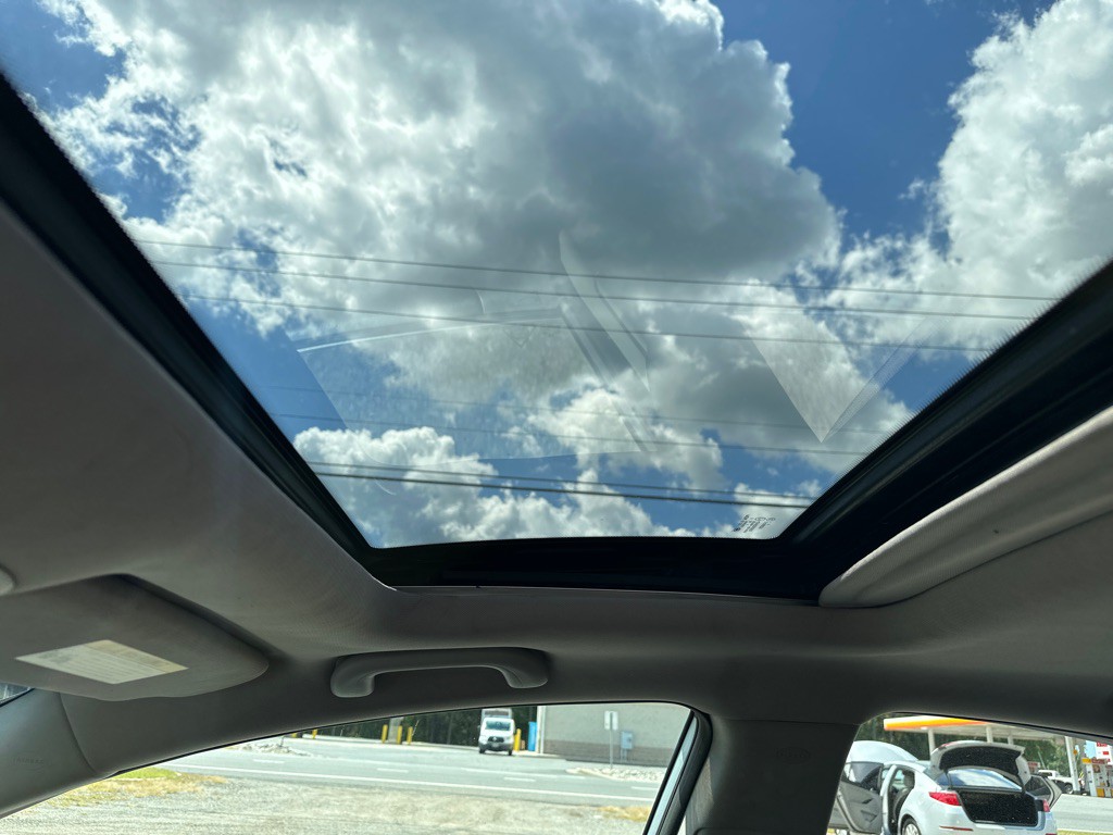 2013 Hyundai Sonata Image 17