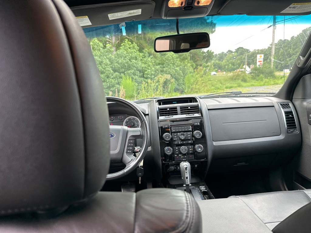 2009 Ford Escape Image 10