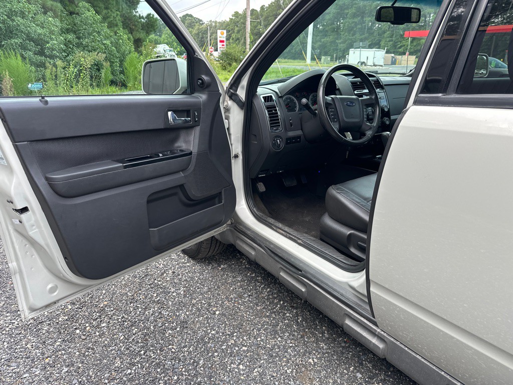 2009 Ford Escape Image 14