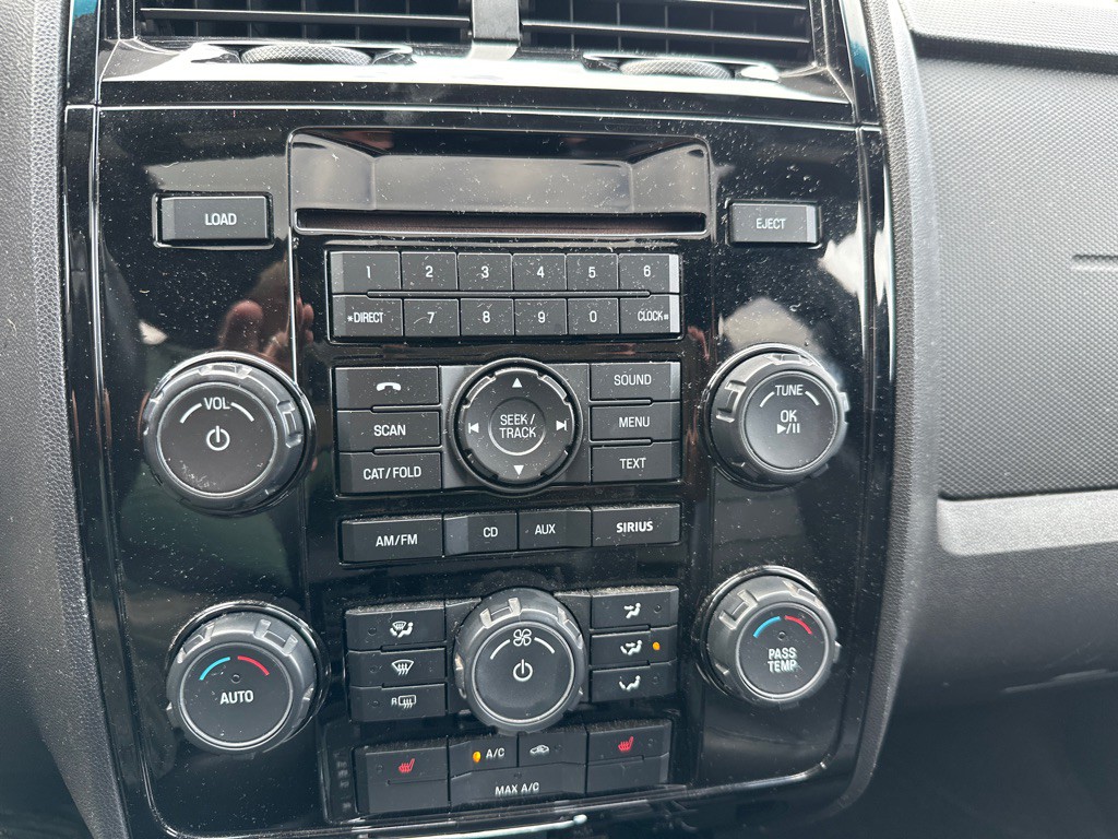 2009 Ford Escape Image 17