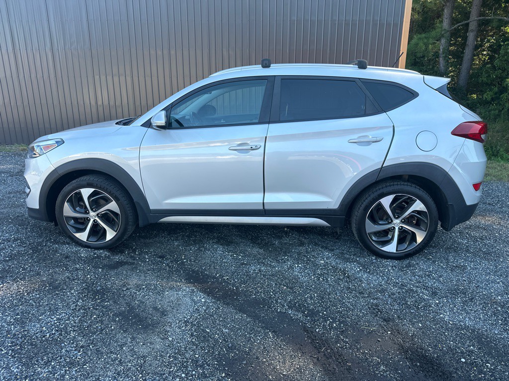 2017 Hyundai Tucson Image 2