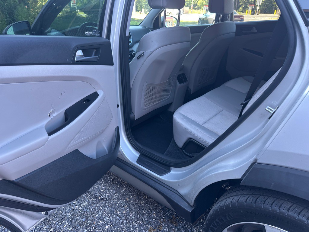 2017 Hyundai Tucson Image 9