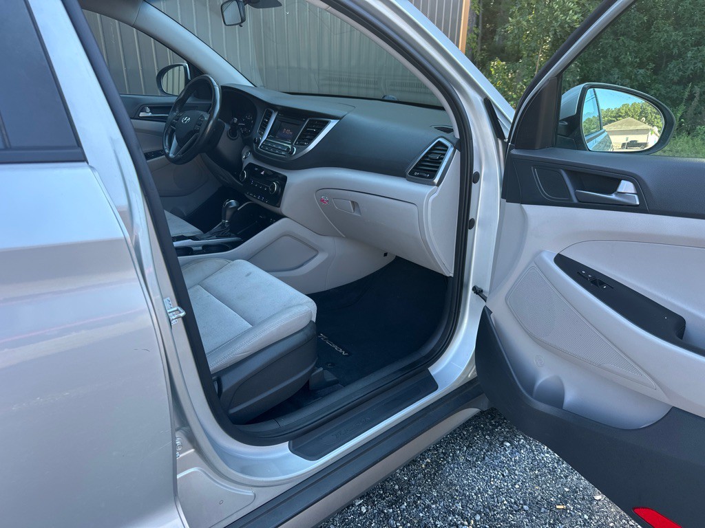 2017 Hyundai Tucson Image 13