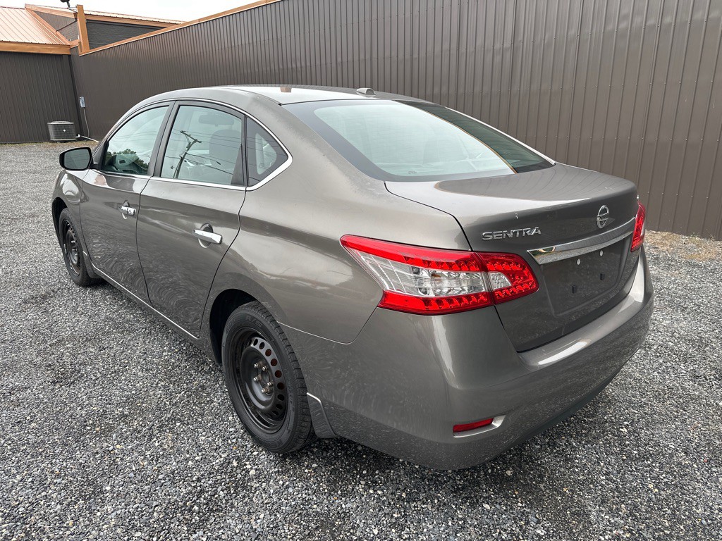 2015 Nissan Sentra Image 3
