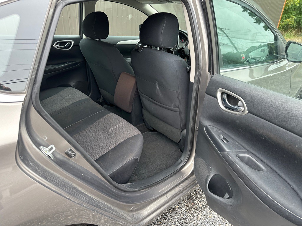 2015 Nissan Sentra Image 11