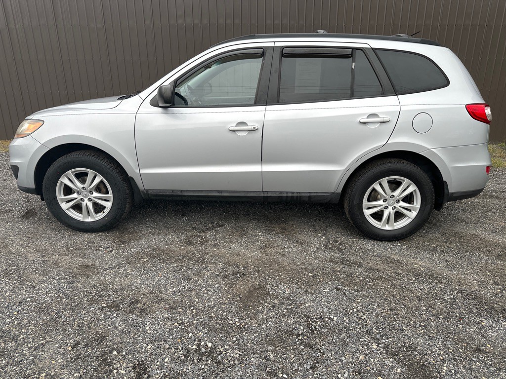 2010 Hyundai Santa Fe Image 2