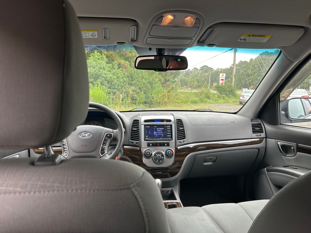 2010 Hyundai Santa Fe Image 10