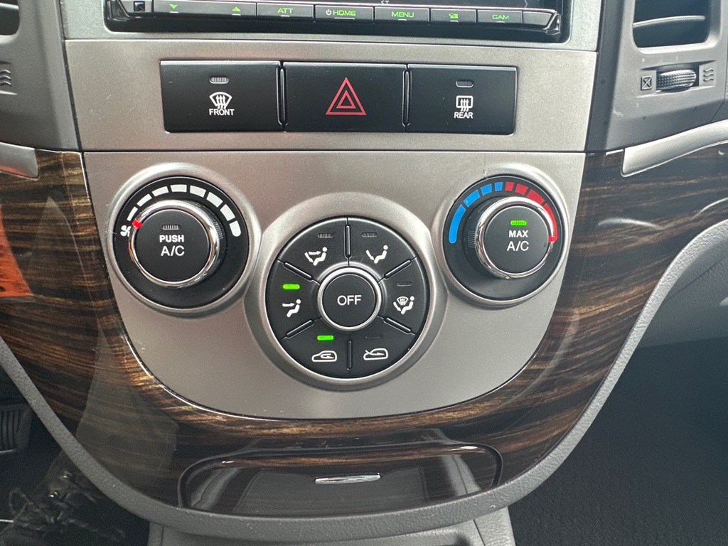 2010 Hyundai Santa Fe Image 18