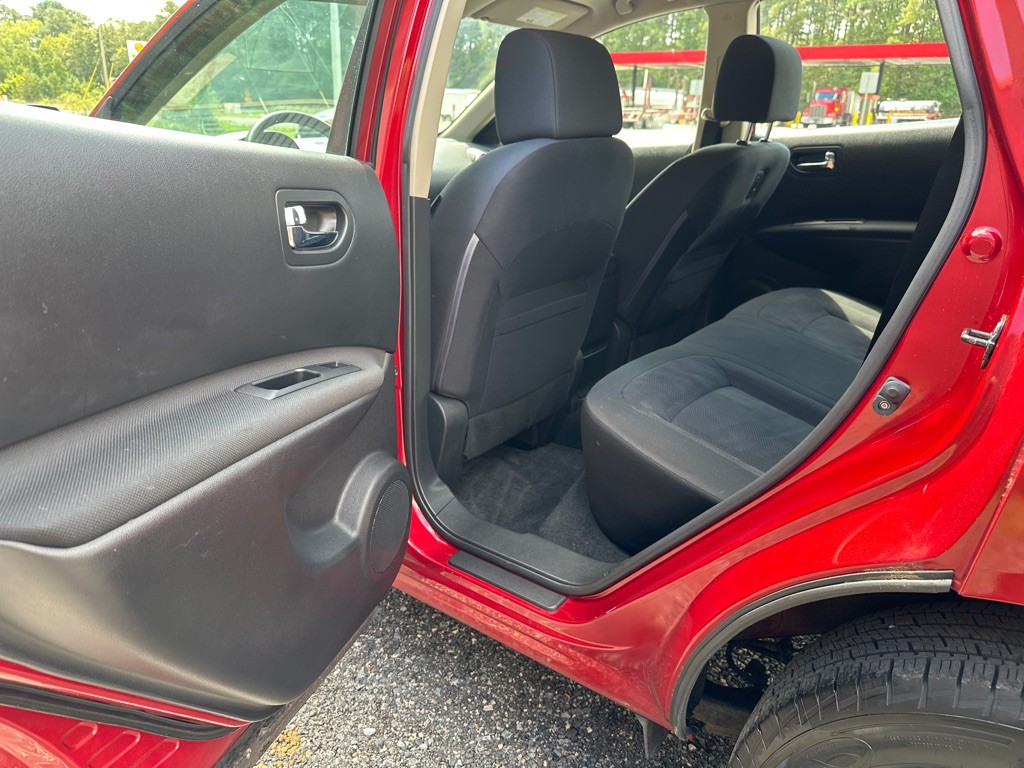 2014 Nissan Rogue Image 9