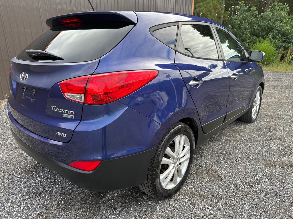 2010 Hyundai Tucson Image 5