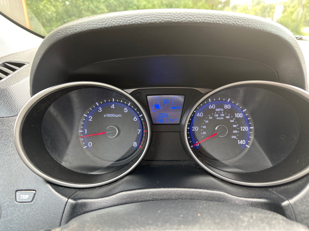 2010 Hyundai Tucson Image 16