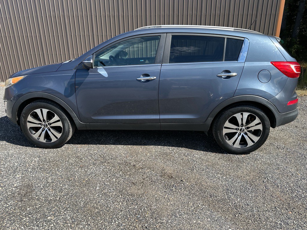 2011 Kia Sportage Image 2