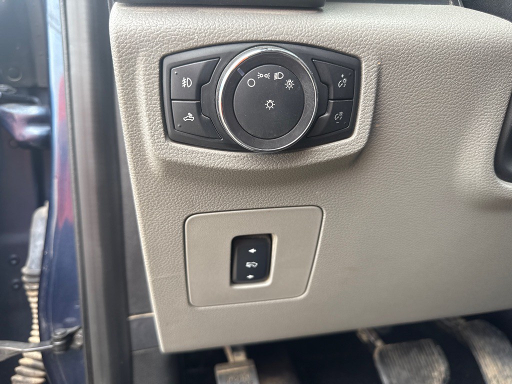 2017 Ford F-150 Image 25