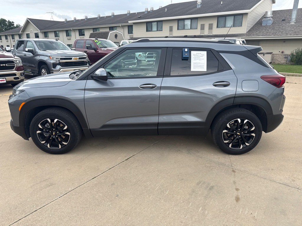 2021 Chevrolet Trailblazer Image 2