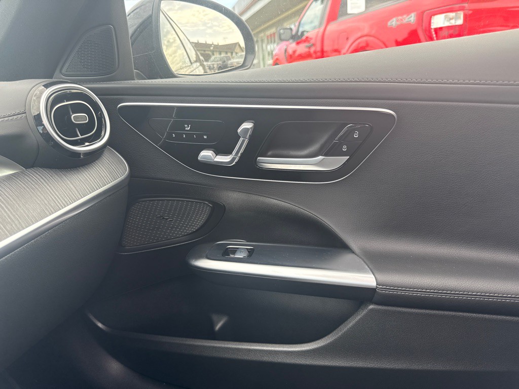 2023 Mercedes-Benz C-Class Image 32