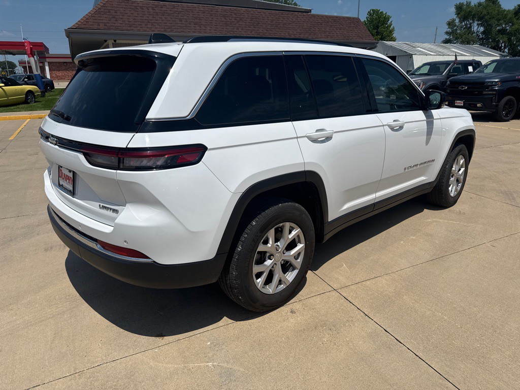 2023 Jeep Grand Cherokee Image 5