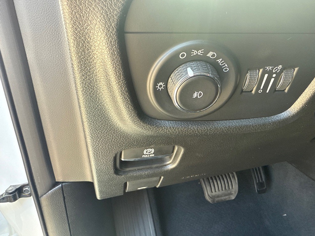 2023 Jeep Grand Cherokee Image 21