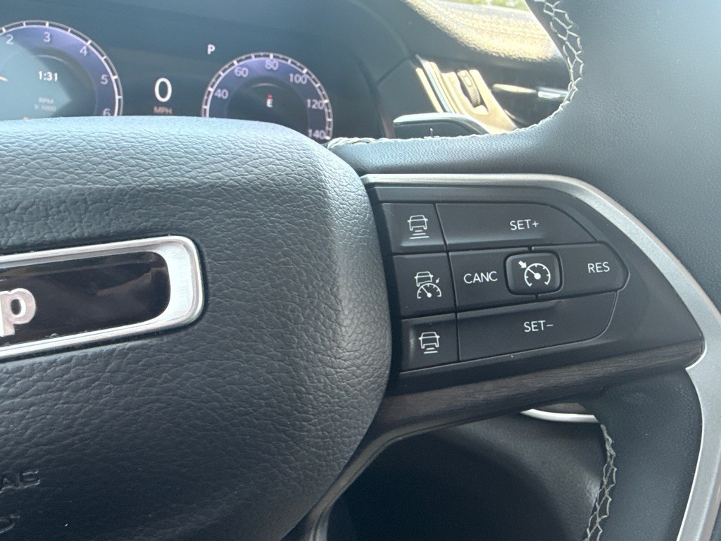 2023 Jeep Grand Cherokee Image 24