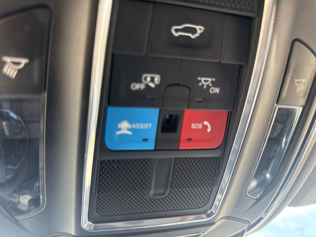 2023 Jeep Grand Cherokee Image 32