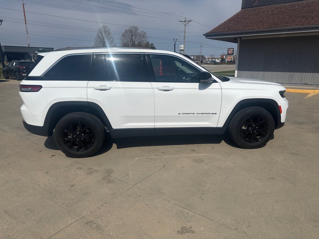 2023 Jeep Grand Cherokee Image 6