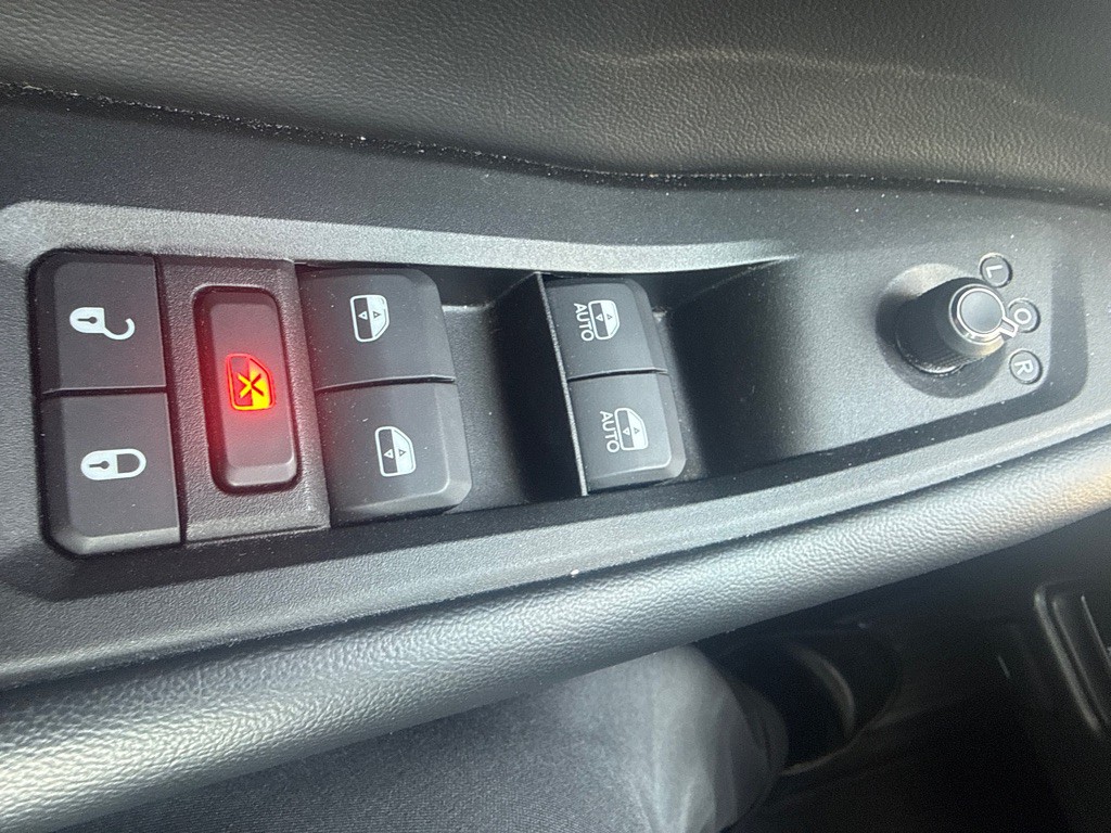 2023 Jeep Grand Cherokee Image 24