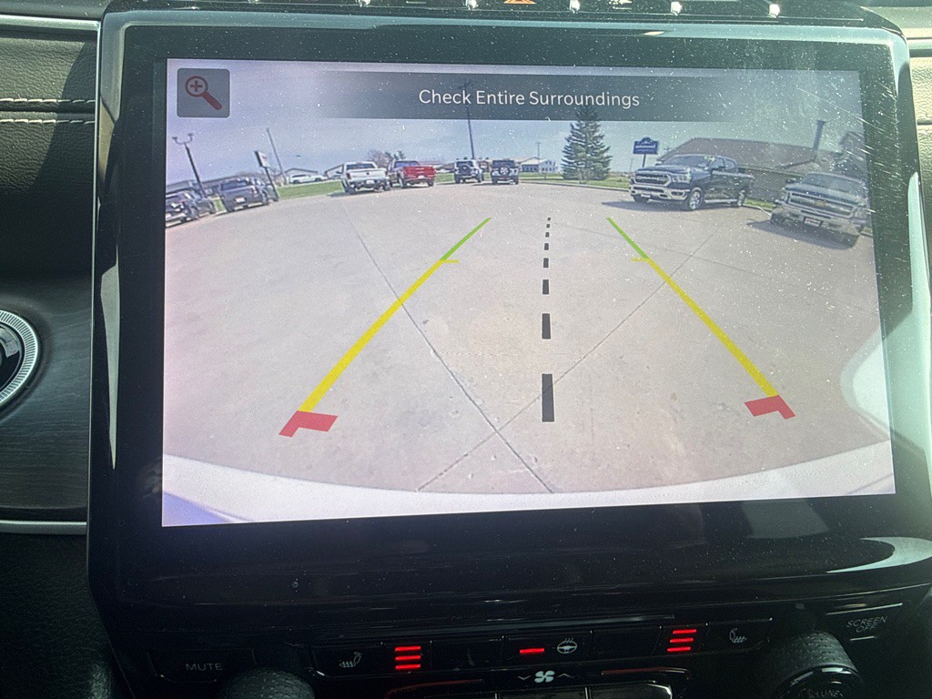 2023 Jeep Grand Cherokee Image 28