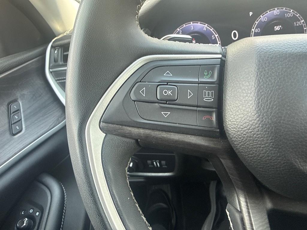 2023 Jeep Grand Cherokee Image 32