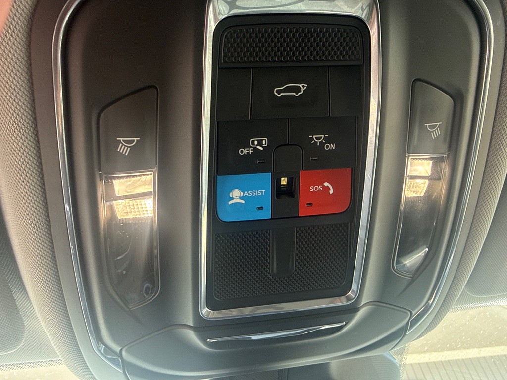 2023 Jeep Grand Cherokee Image 41