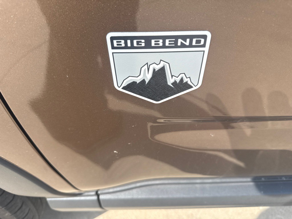 2022 Ford Bronco Image 11