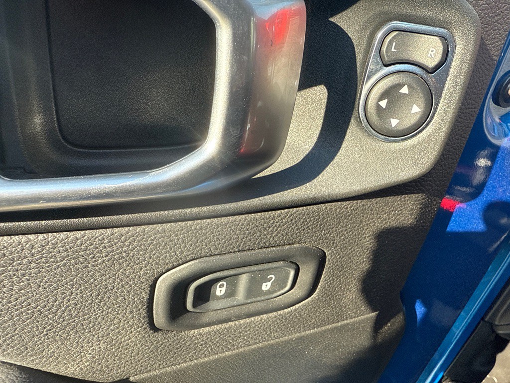 2022 Jeep Gladiator Image 21