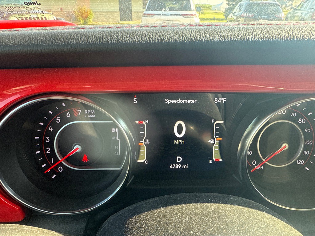 2022 Jeep Gladiator Image 24