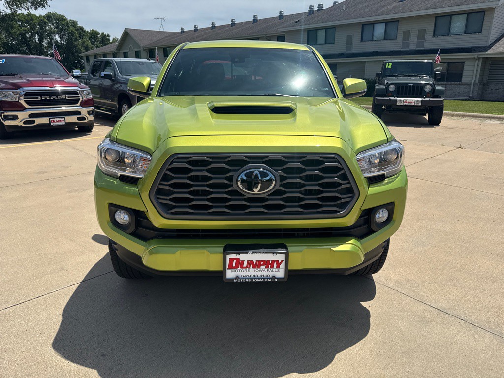 2023 Toyota Tacoma Image 8