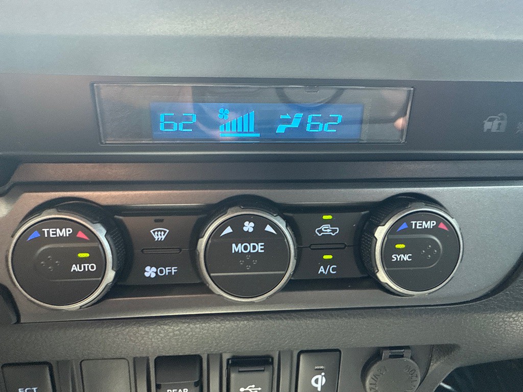 2023 Toyota Tacoma Image 30