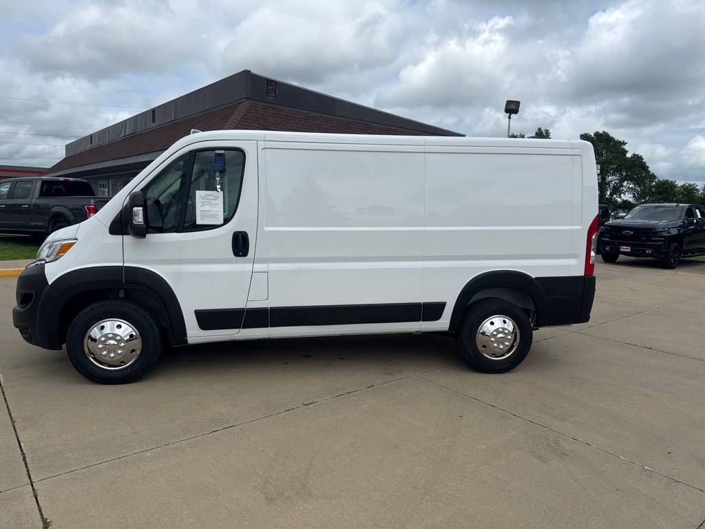 2023 RAM Promaster Image 2