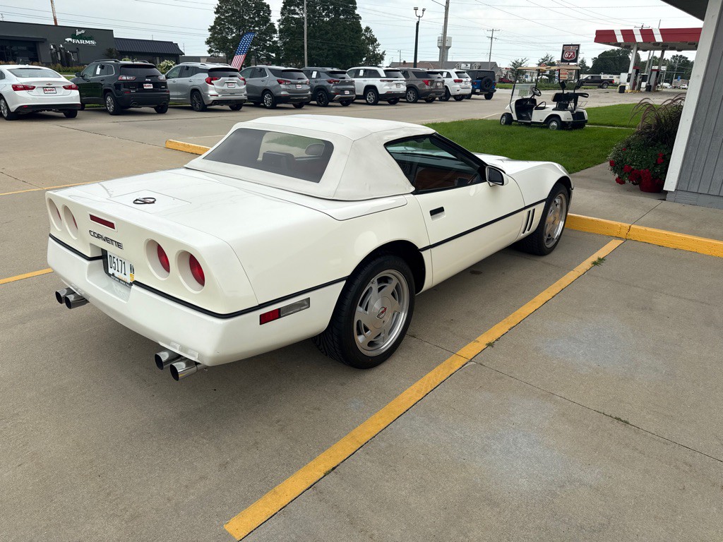 1988 Chevrolet Corvette Image 5