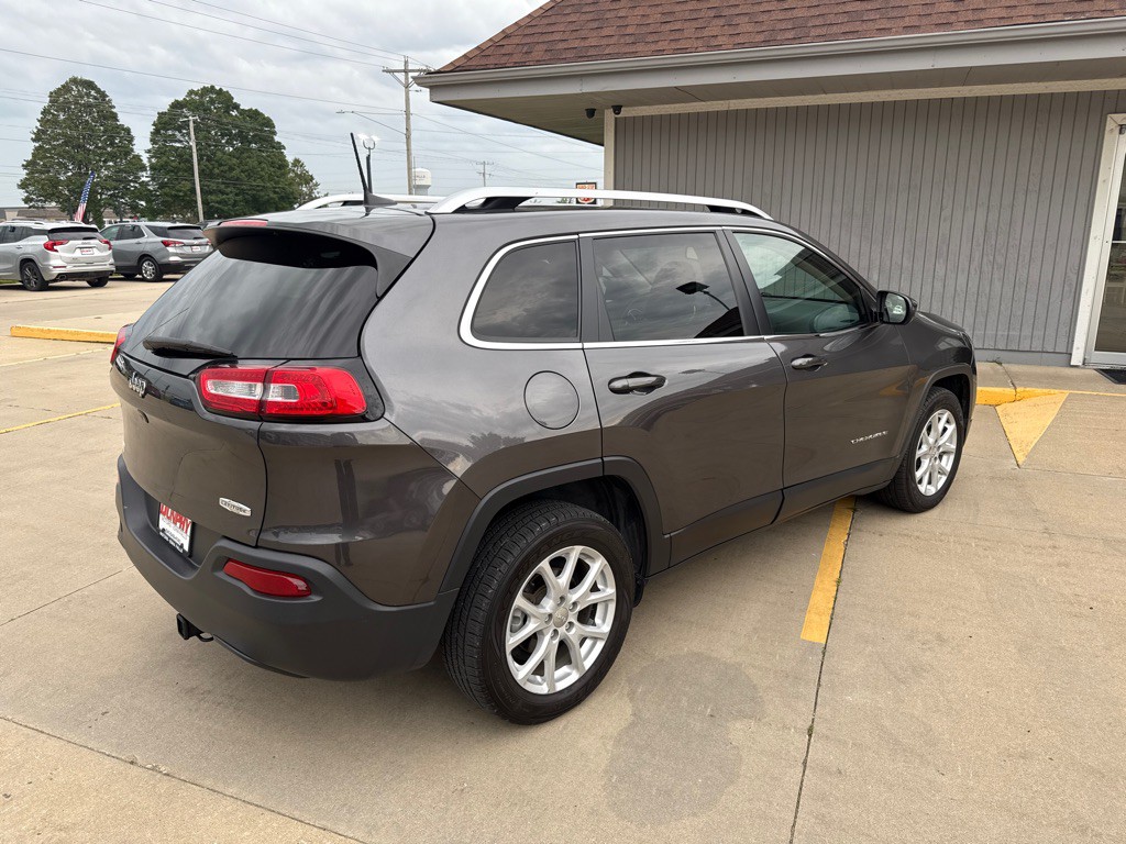 2018 Jeep Cherokee Image 3